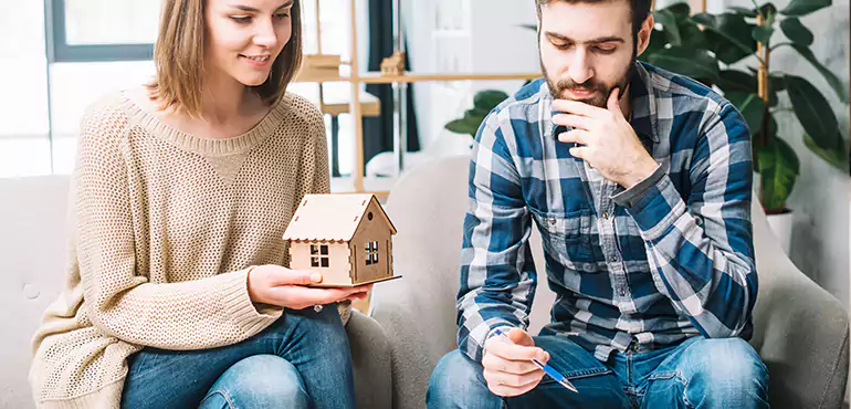 Why Homeowners Trust Milwaukee Home Buyers to Sell House With Liens in Milwaukee